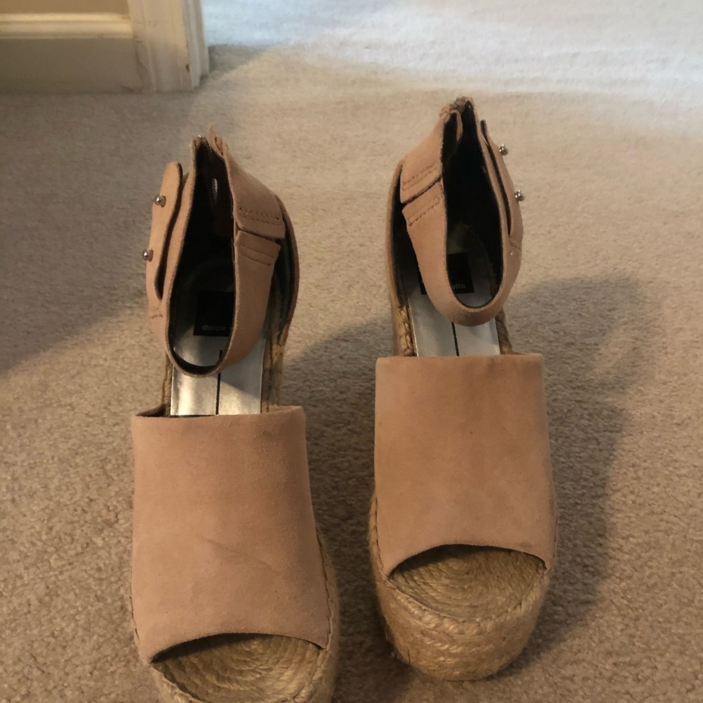 Blush Steve Madden Size 7 Wedges